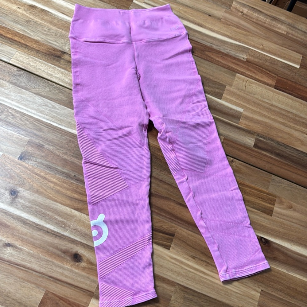 Peloton Nux Pink Leggings